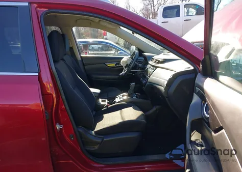 2018 Nissan Rogue Sv z USA, uszkodzony, nr VIN 5N1AT2MV5JC733704
